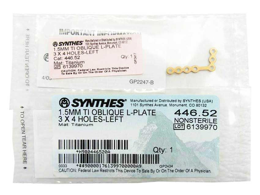    Synthes 1.5mm Oblique L-Plate - 446.52