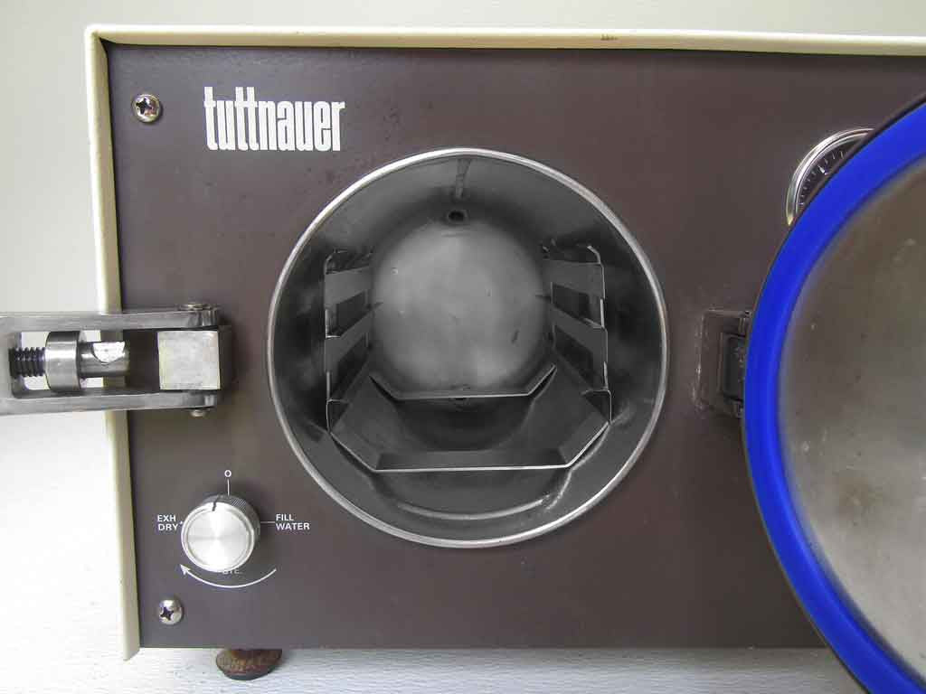 Tuttnauer 1730m refurbished autoclave - chamber